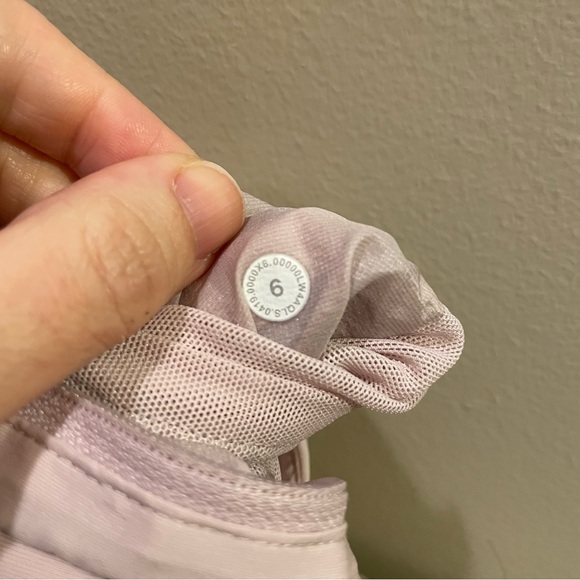 Lululemon Down For It All Vest Porcelain Pink Women’s Size 6 - Picture 8 of 9
